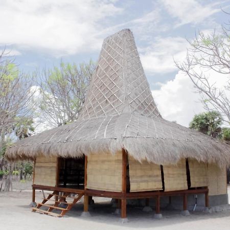 Costa Beach Resort & Club Waingapu Room photo